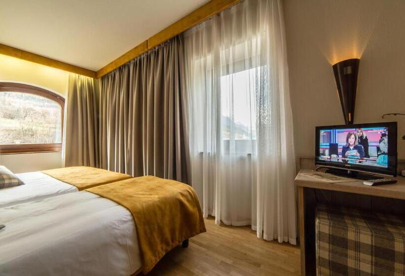 اتاق استاندارد, Comtes De Challant Albergo Etico Valle D Aosta