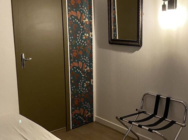 Трехместный Номер Классика, Grand Hotel De La Poste   Lyon Sud   Vienne