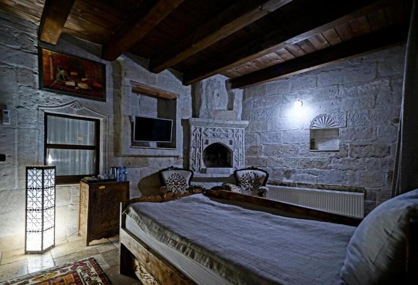 Семейный Номер, Holiday Cave