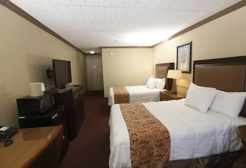 带2个双人床的标准工作室, Owen Sound Inn
