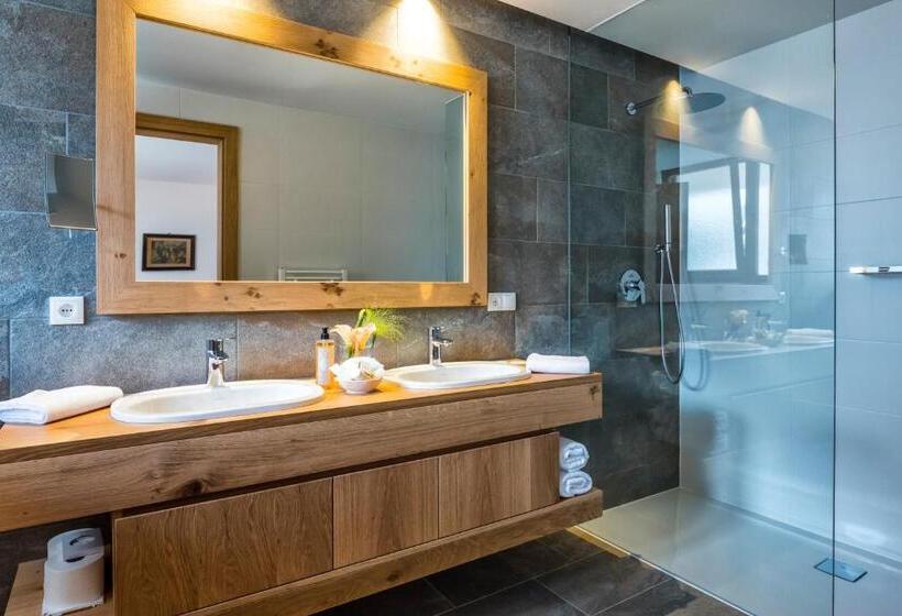Номер Deluxe, Il Tyrol