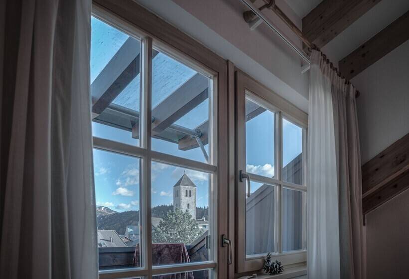 Семейный Номер, Il Tyrol