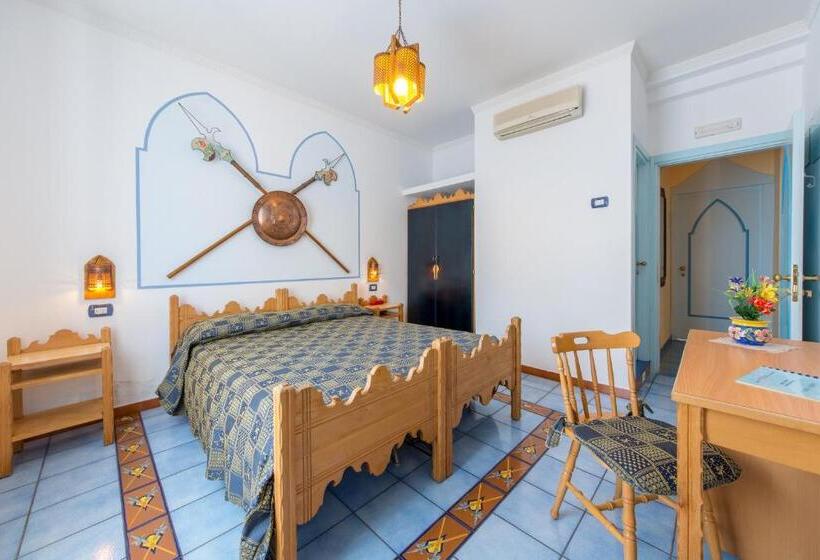 Номер Стандарт с Балконом, Riviera B&b Rooms