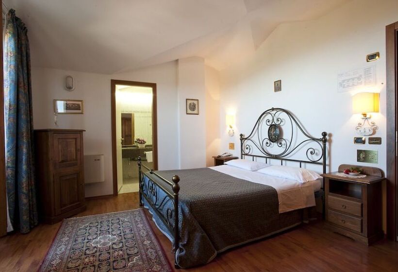 Номер Стандарт, Albergo La Lanterna