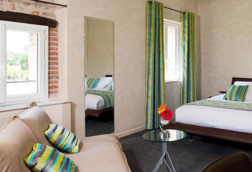 Номер Комфорт Вид на Бассейн, Auberge Du Roua