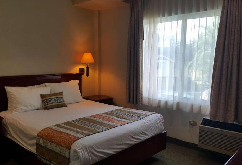 キングサイズベッドのスイートルーム, Best Western Bazarell Inn