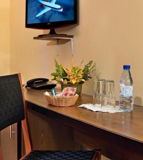 اتاق استاندارد یک نفره, Dunia Hôtel Bissau