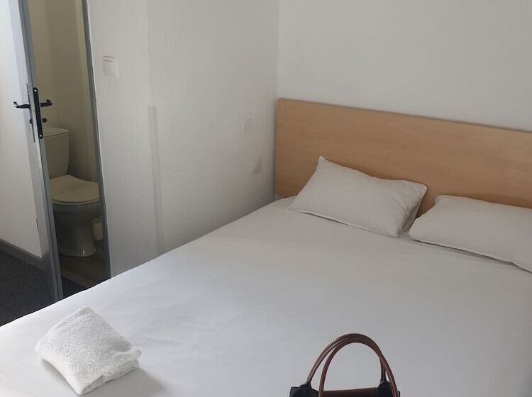バス共有のスタンダードルーム, Fasthotel Montpellier Ouest   Un Hôtel Fh Classic