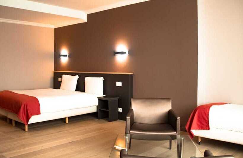 Номер Superior, Taormina Brussels Airport
