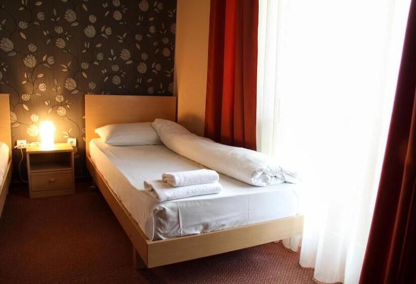 Quarto Estandar, Korona