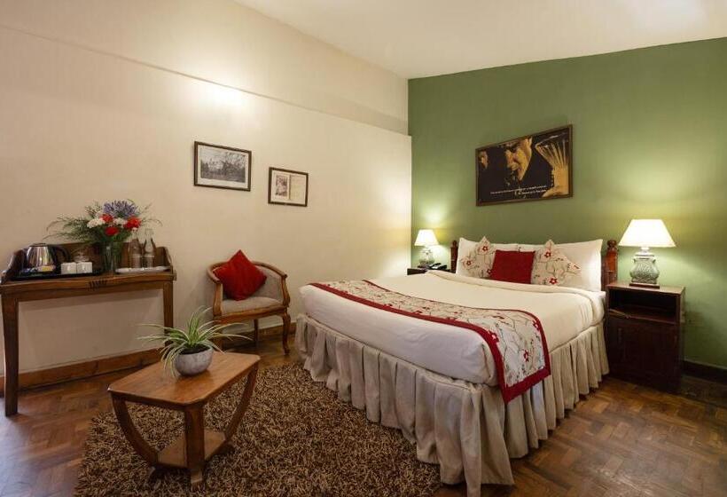 Quarto Estandar, Sherlock