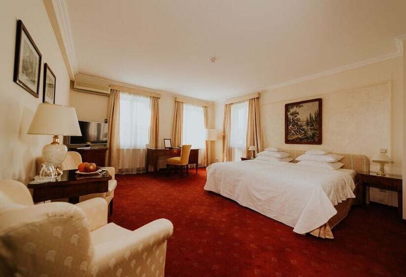 스위트, La Residenza
