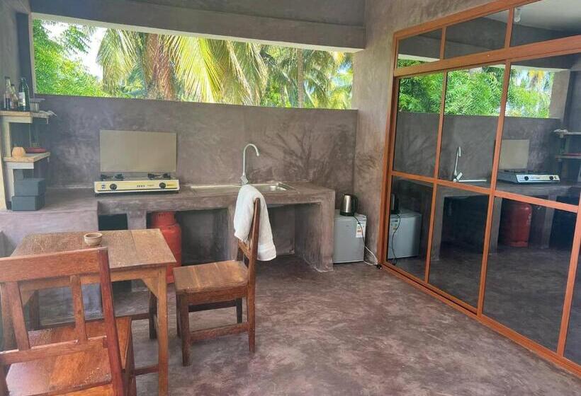 غرفة قياسية مزوَّدة بتراس, Freshi Residence