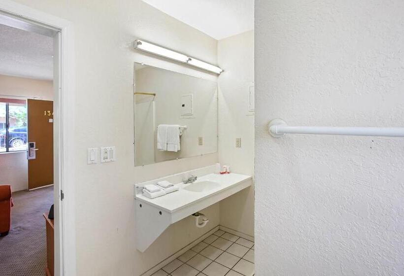 스탠다드 룸 킹사이즈 침대, OYO Hotel Yuma AZ - I-8 US-95