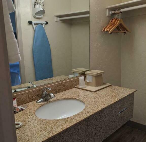 Номер Deluxe, Atrium Inn