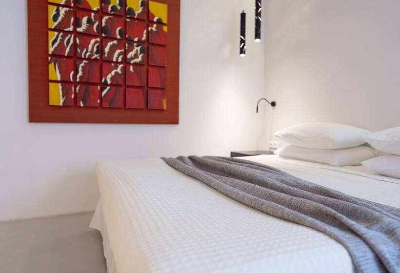 Номер Superior, F Charm All Suites   Adults Only