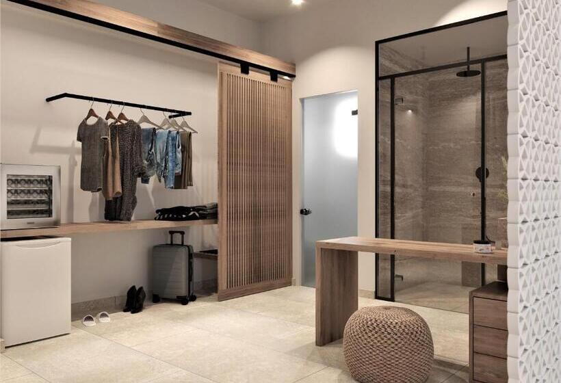 Люкс Superior, F Charm All Suites   Adults Only