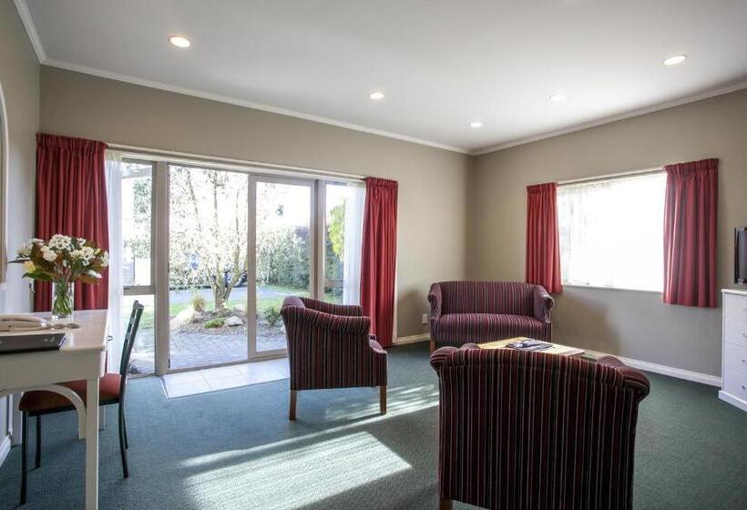 침실 2개 스위트, Cornwall Motor Lodge
