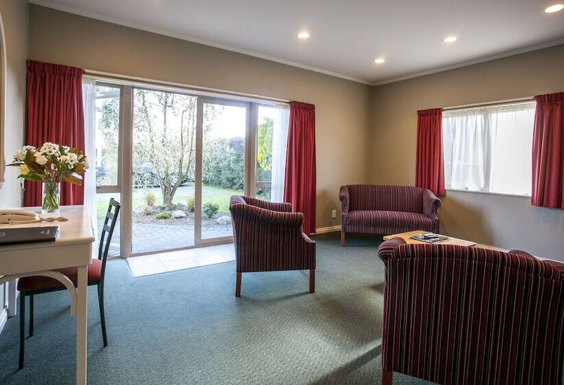 침실 2개 스위트, Cornwall Motor Lodge