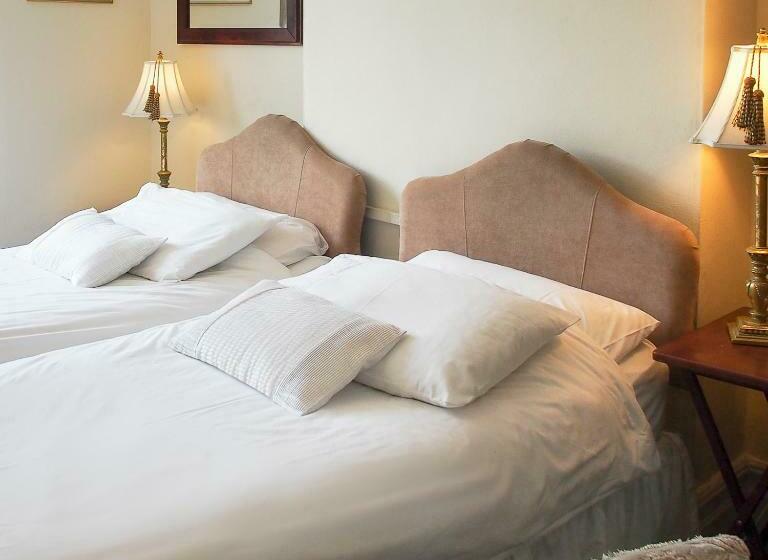 Номер Стандарт, Leaded Light Guest House
