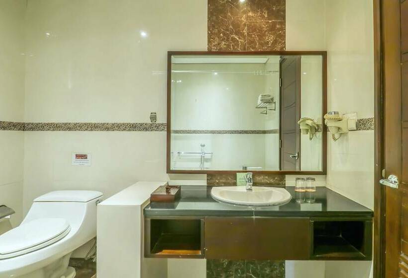 Quarto Deluxe, Capital O 2114 Grand Jimbaran Boutique