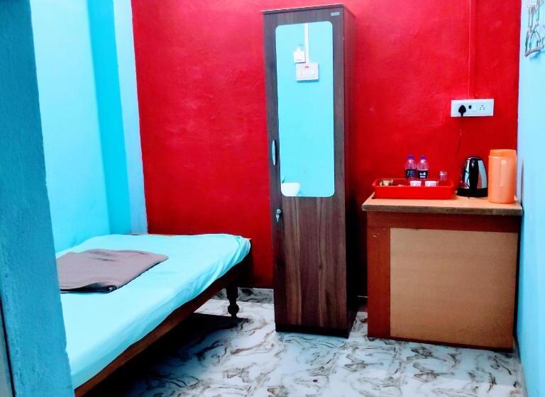 اتاق لوکس یک تخته, Shree Ram Sia Hotel And Banquets