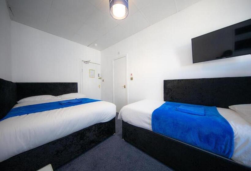 Economy Triple Room, The Adonis