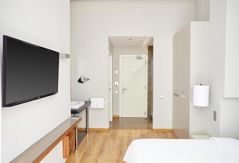 Habitación Estándar con Terraza, Vasanta Powered By Sonder