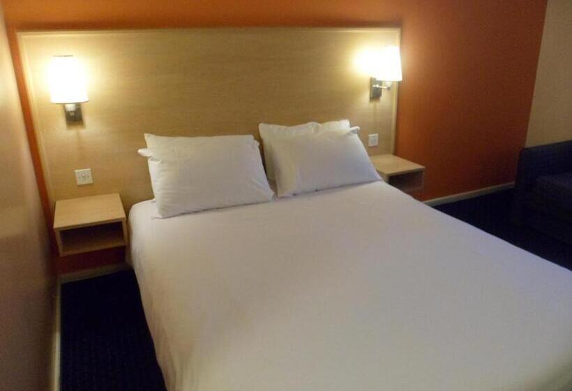 חדר משפחתי, Metro Inns Huddersfield
