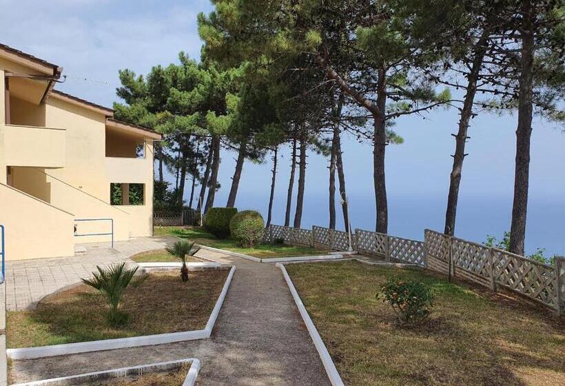 اتاق استاندارد چهار تخته, Villaggio Hotel Club La Pace