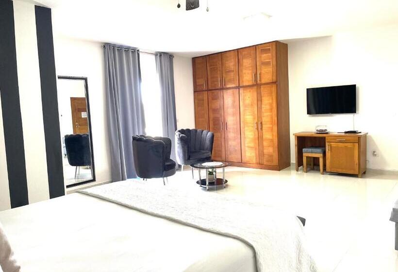 Полулюкс Вид на Бассейн, Gaia Residence Deluxe