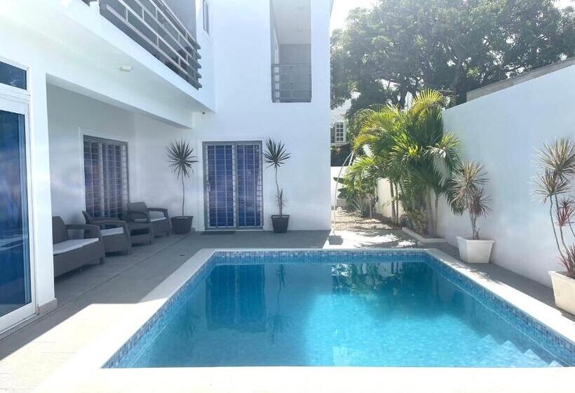 Полулюкс Вид на Бассейн, Gaia Residence Deluxe