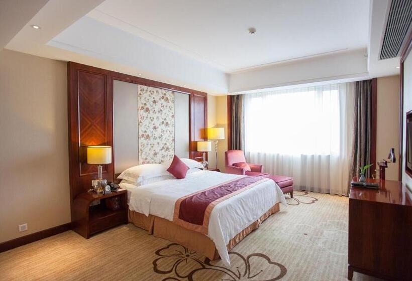 Люкс Deluxe Кровать Кинг, Ramada Plaza Shaoguan City Centre