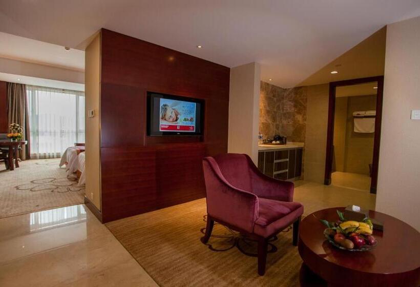 Апартаменты 1 Спальня, Ramada Plaza Shaoguan City Centre