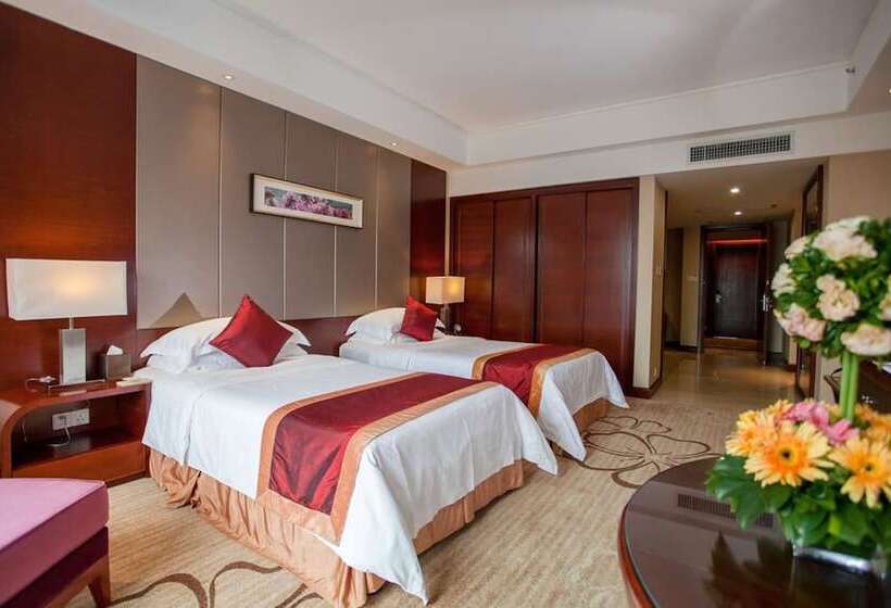 Номер Deluxe, Ramada Plaza Shaoguan City Centre