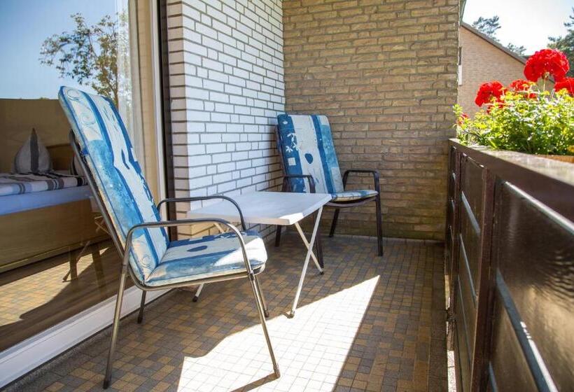 Номер Стандарт Вид на Озеро, Pension Am Hardausee