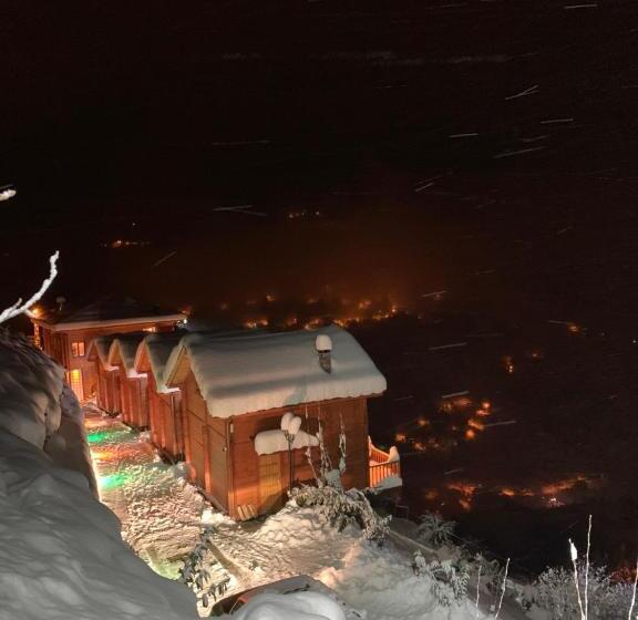 Люкс, Oşvacu Dağ Evleri