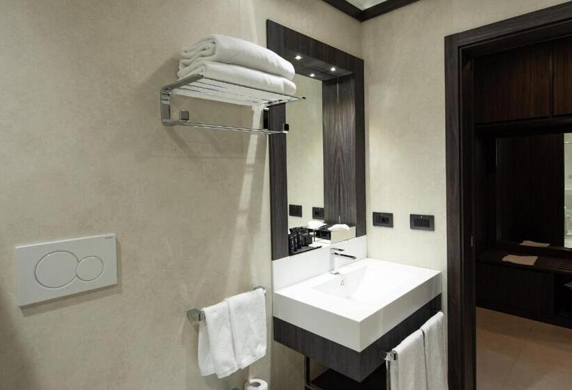 اتاق لوکس, Gold Tower Lifestyle