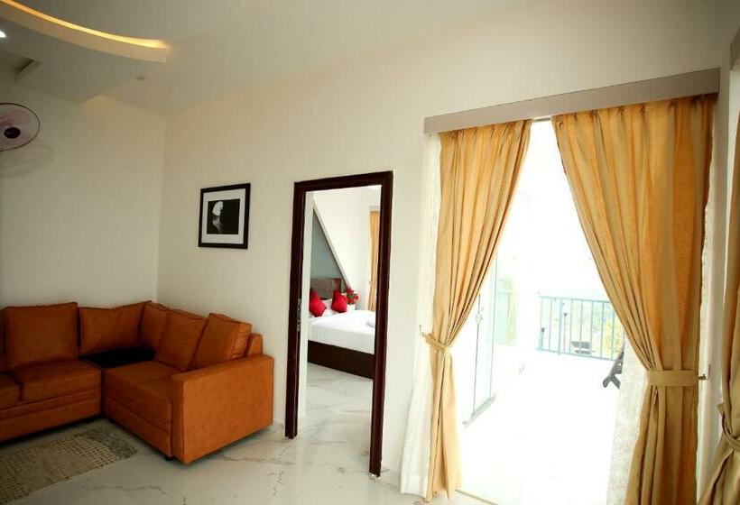 Люкс Повышенной Комфортности, Paadi Holidays Ramakkalmedu