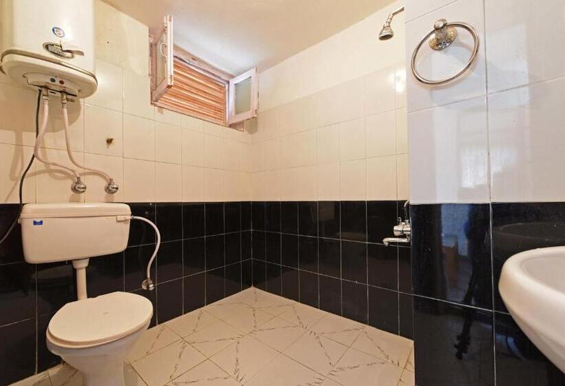 バルコニー付きデラックスルーム, Tourist Hotel 10 Minutes Walking Distance From The Mall