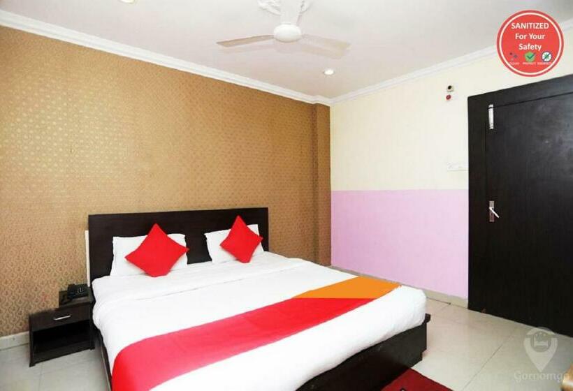 اتاق لوکس, Sai Sandpiper Puri Near Sea Beach Wifi & Restaurant Facilities  Best Choice Of Travellers By Morserv