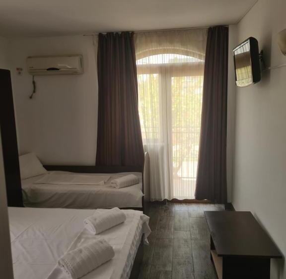 اتاق لوکس سه تخته, Camere De închiriat Duly Costinești