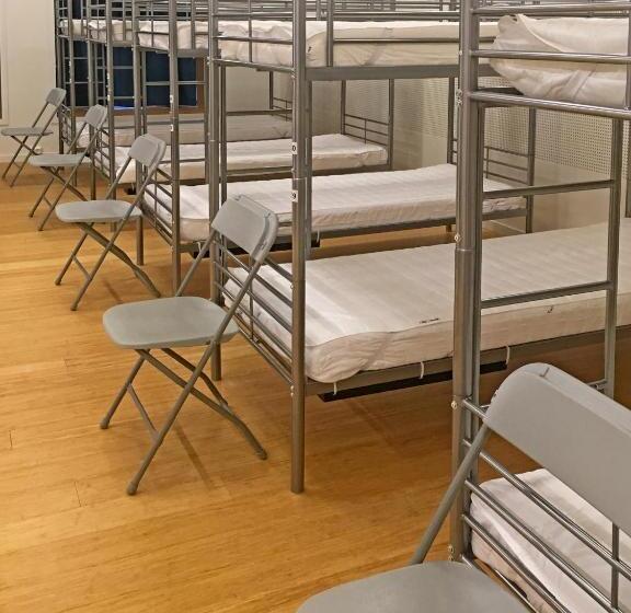 Кровать в Общей Комнате, Blue House Dormitory