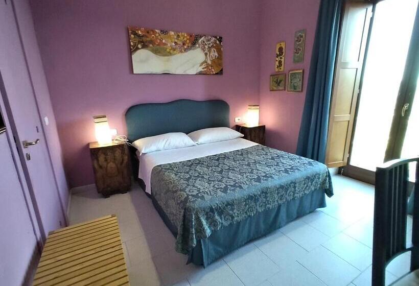 Номер Стандарт с Балконом, Afra Bed & Breakfast