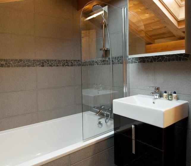 Quarto Estandar, Altitude Lodge