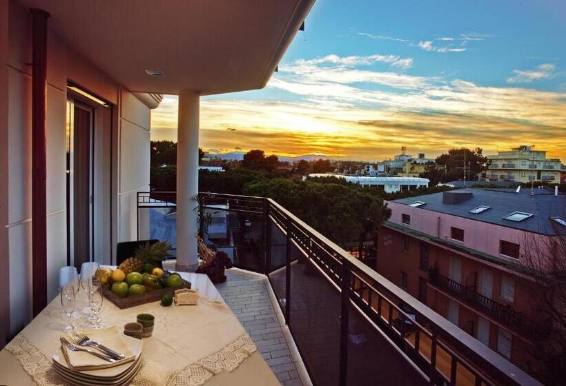 سوییت جونیور با بالکن, D Place Hotel & Suite