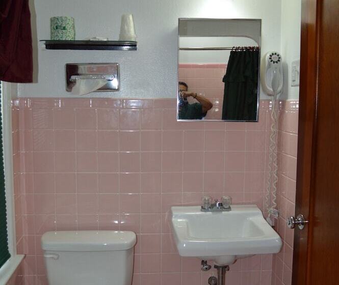 Номер Стандарт 2 Двуспальные Кровати, Great Lakes Motel