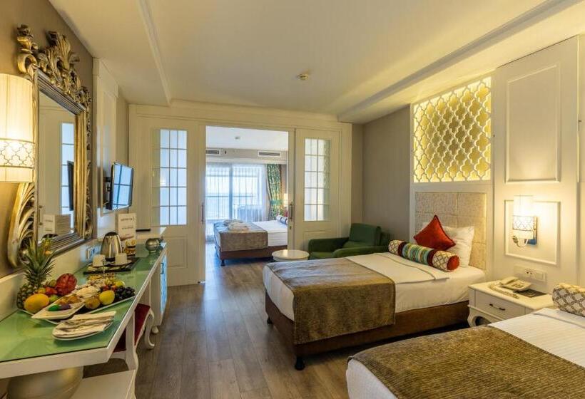 Номер Стандарт Трехместный, Adenya Hotel & Resort Halal All Inclusive
