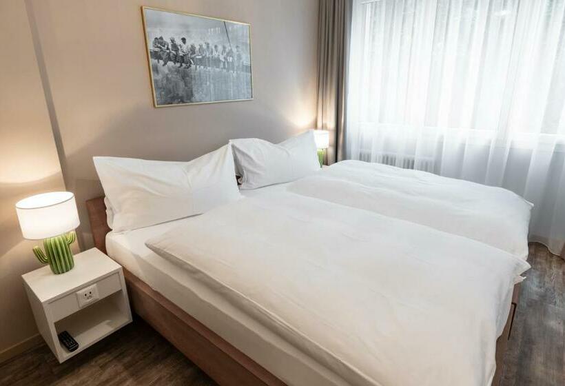 Номер Стандарт Вид на Сад, Birsighof Basel City Center