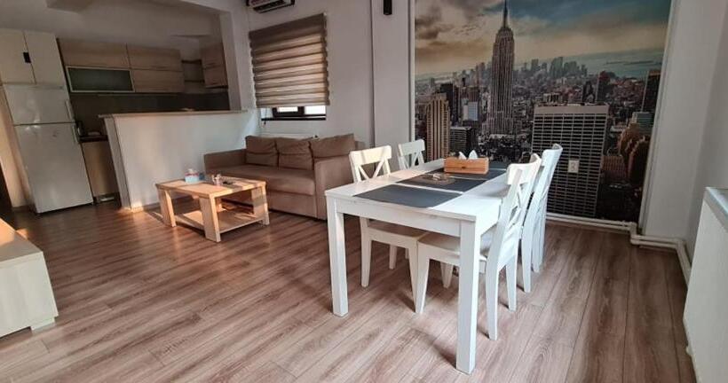 Апартаменты 2 Спальни, Complex Mediteranean Mamaia